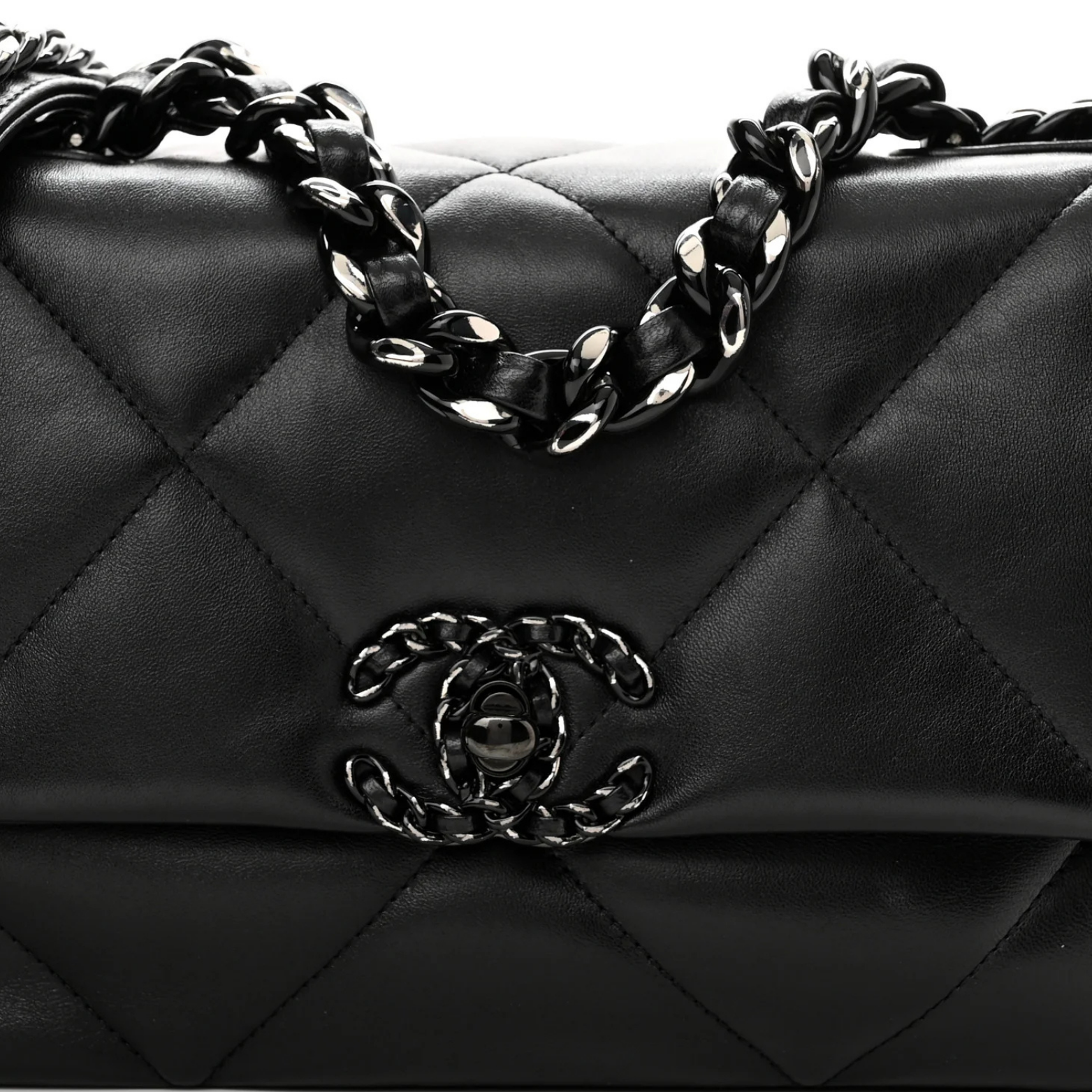 CHANEL 19 FLAP BAG